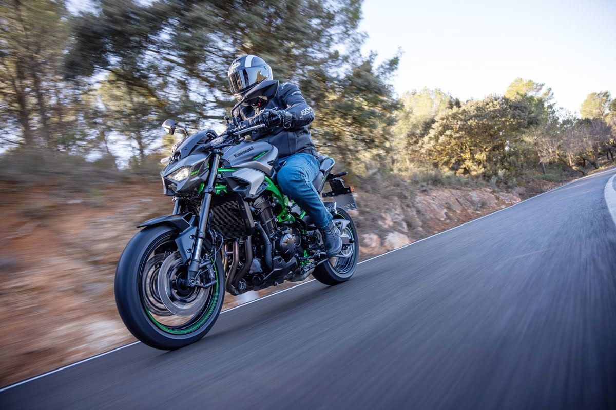 prueba kawasaki z900 2025 2
