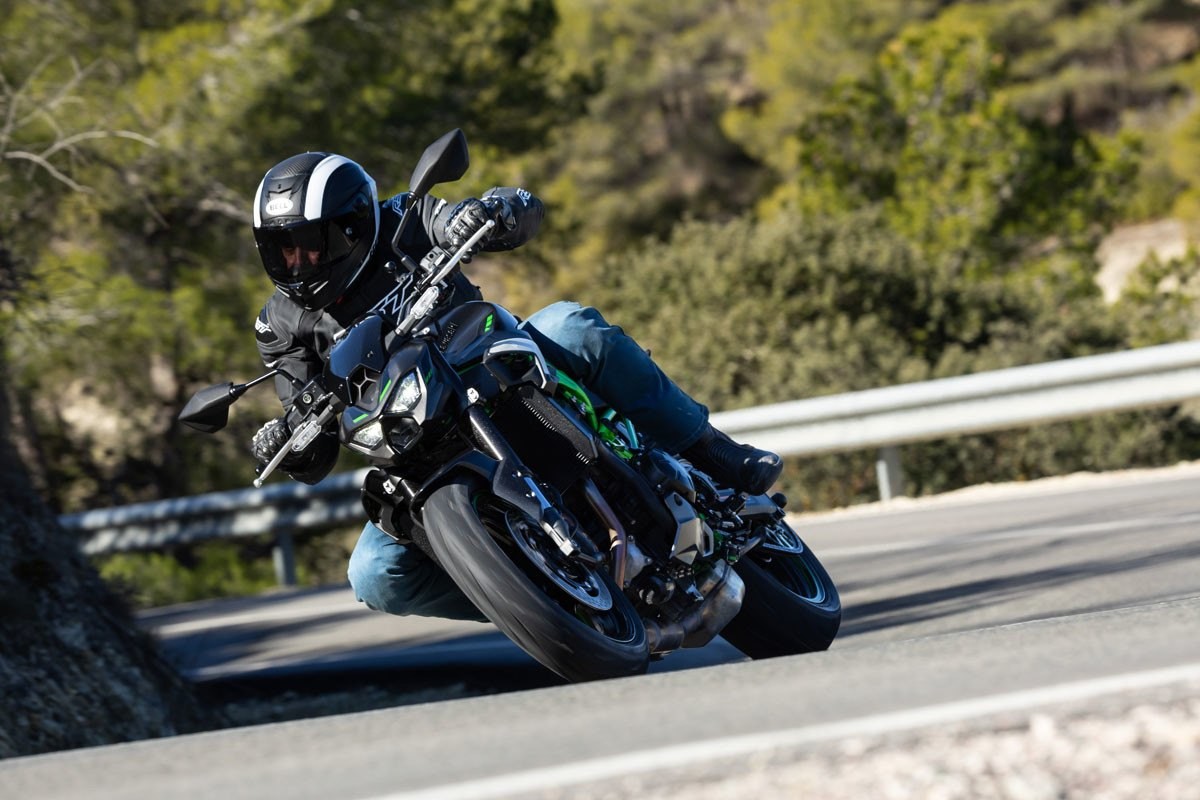 prueba kawasaki z900 2025 4