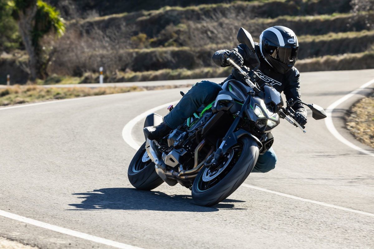prueba kawasaki z900 2025 8
