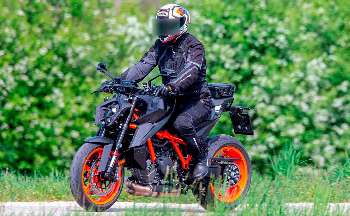 Fotos SPOILER: Captan en medio test la nueva Superduke 1290R 2024