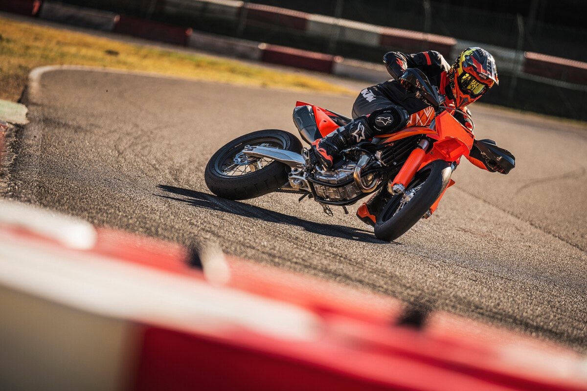KTM 450 SMR 2027 3