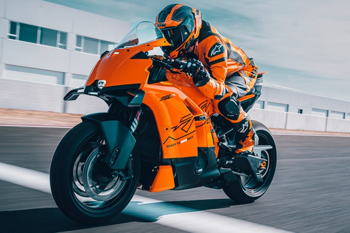 Fotos KTM ya trabaja en dos nuevas motos de la gama RC con tecnología de MotoGP