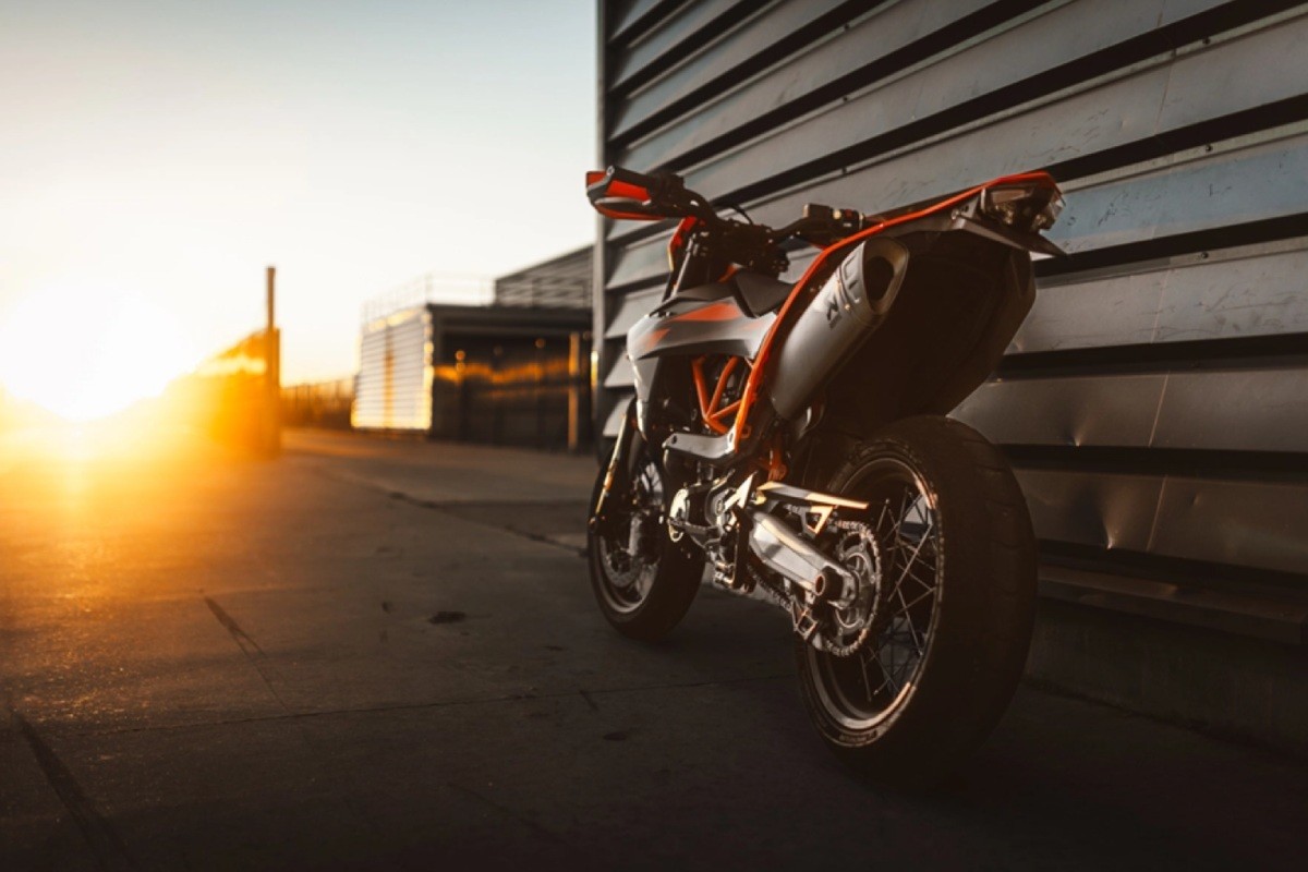 Fotos KTM reveló todos los detalles de las renovadas 690 SMC R y Enduro R