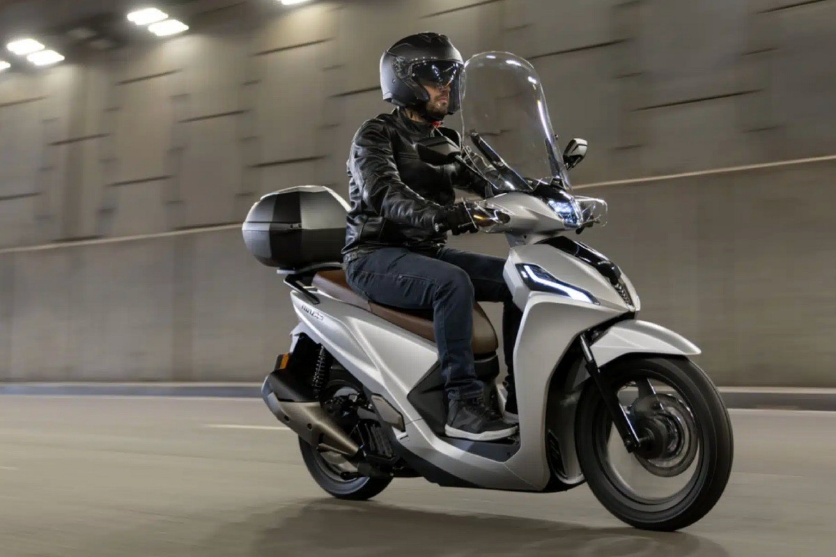 Fotos EICMA 2025: KYMCO revoluciona su gama 2026 con su primer scooter híbrido