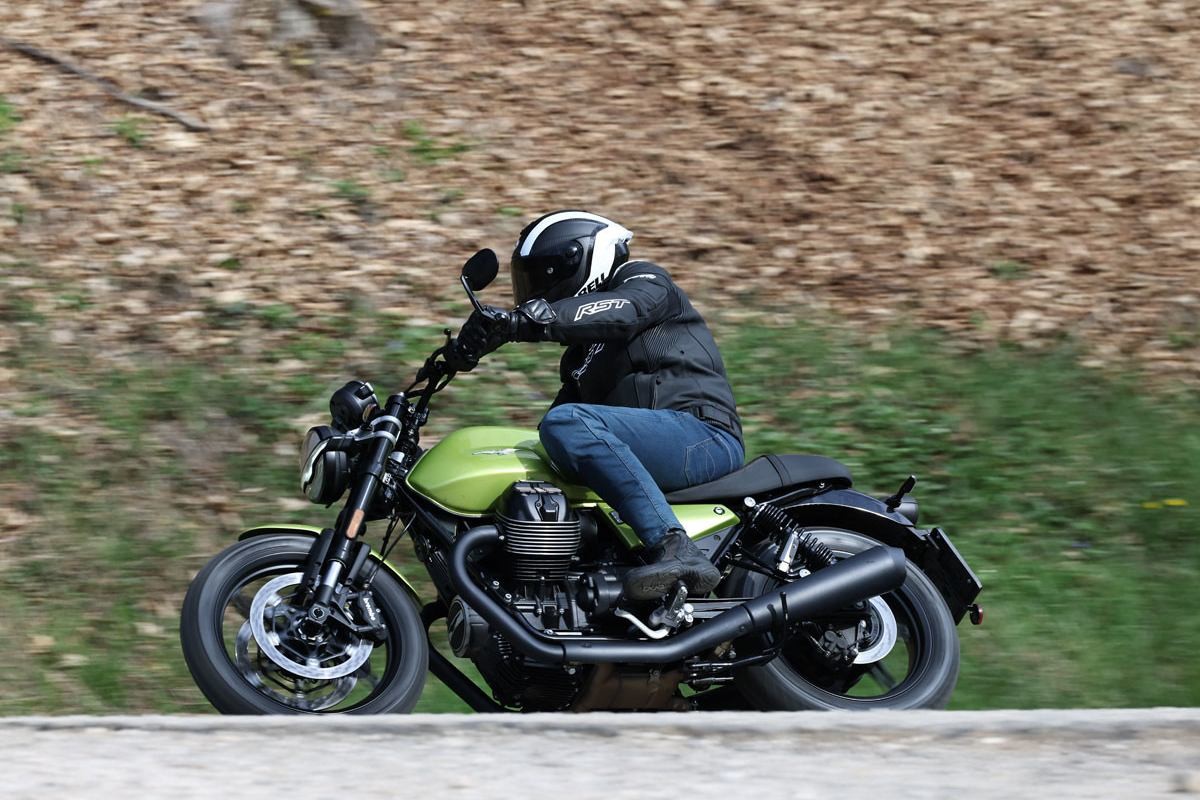 03 prueba moto guzzi v7 sport 2025