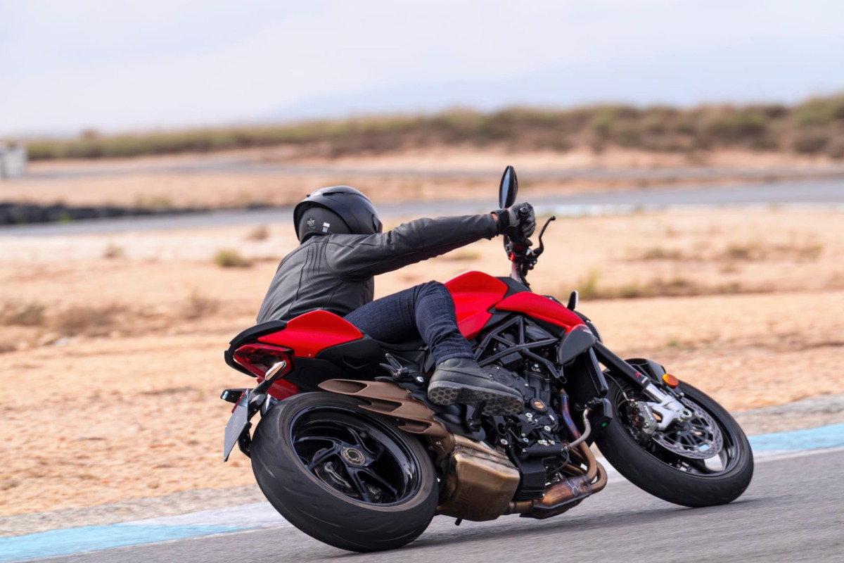 mv agusta motos accesibles 3