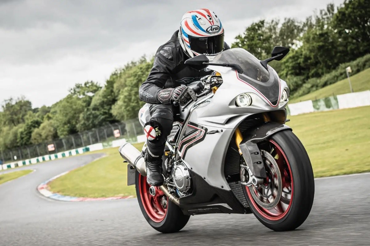 norton superbike desarrollo 2