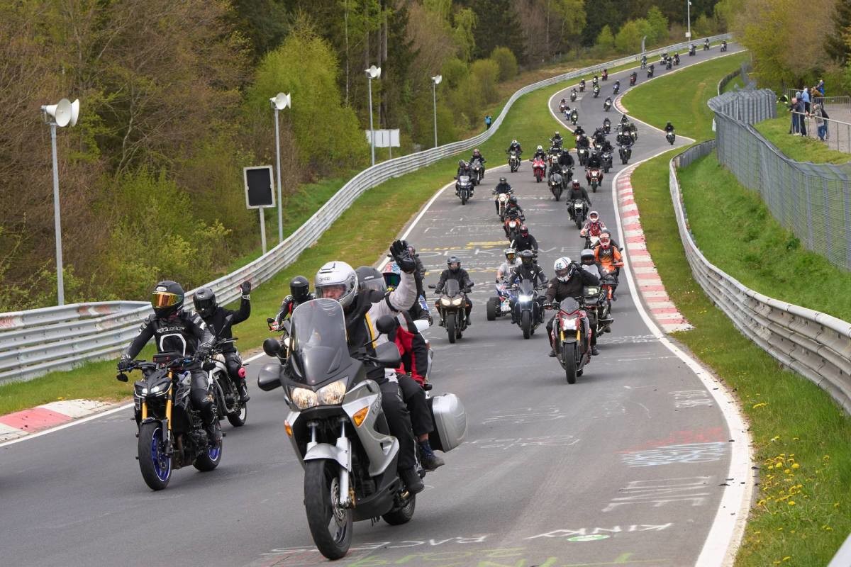 Fotos Motociclistas ganan batalla en Nürburgring: podrán usar el circuito, aunque con algunos cambios