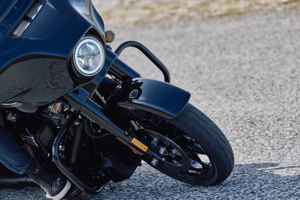 pirelli diablo powercruiser 4