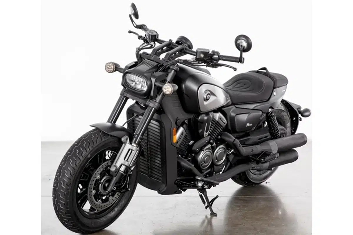 Fotos QJMotor lleva su motor V4 a un nuevo nivel vinculándolo con una nueva transmisión automática
