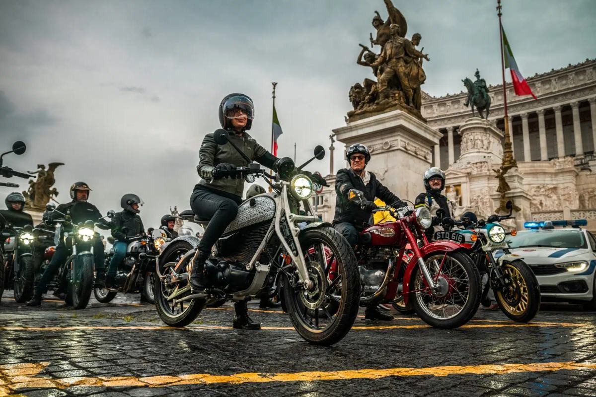 royal enfield maraton roma 2