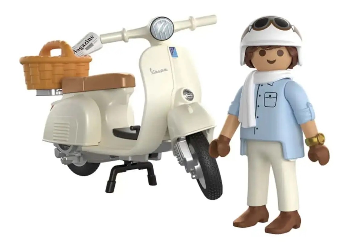 Fotos Playmobil se une a las celebraciones del 80 aniversario de la Vespa con un set muy especial