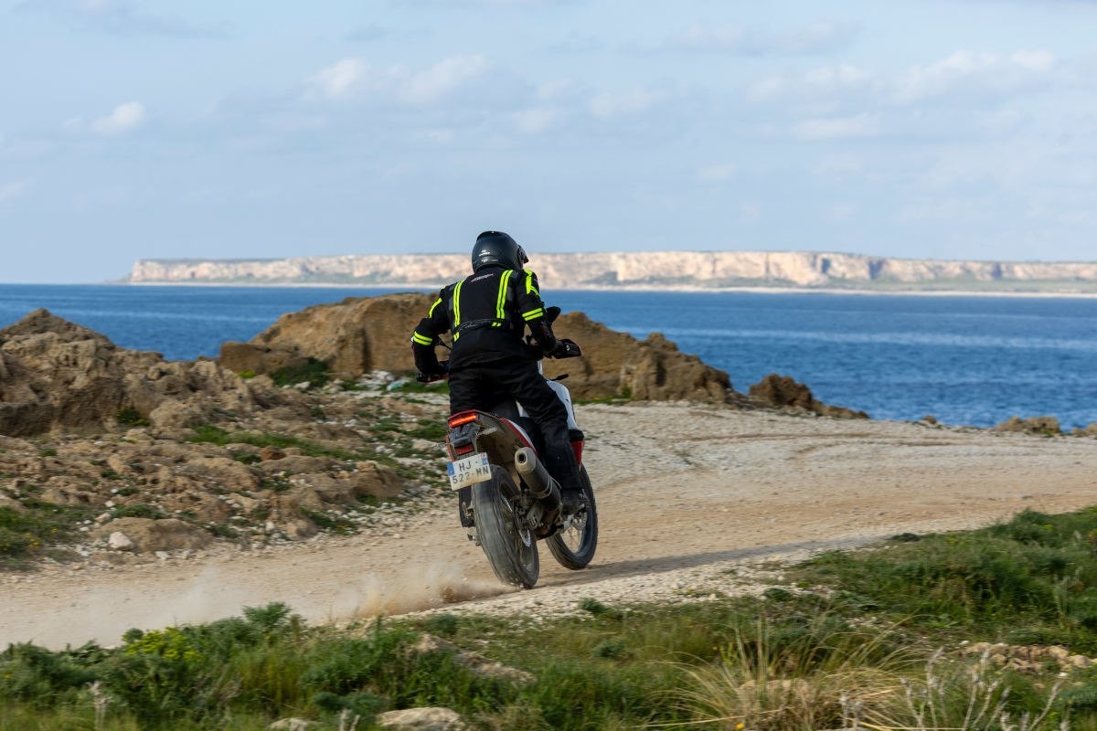 prueba yamaha tenere world ride 2026 4
