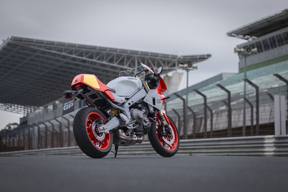 prueba yamaha xsr900 gp accion 9