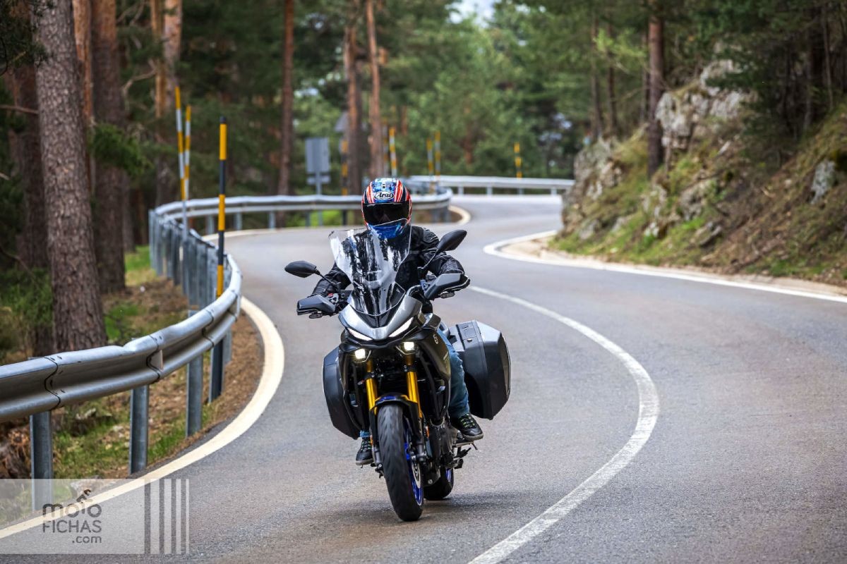 prueba yamaha tracer 7 gt 12