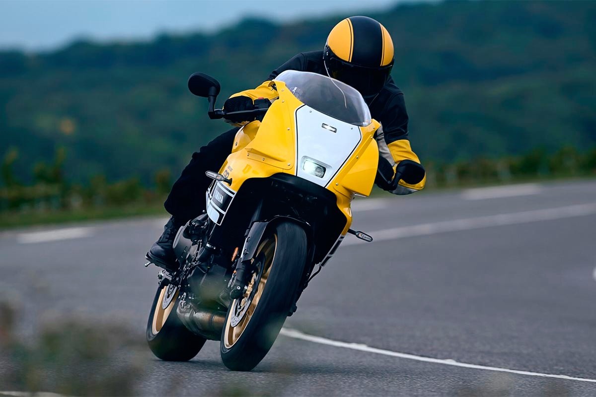 yamaha xsr900 gp kenny roberts 4