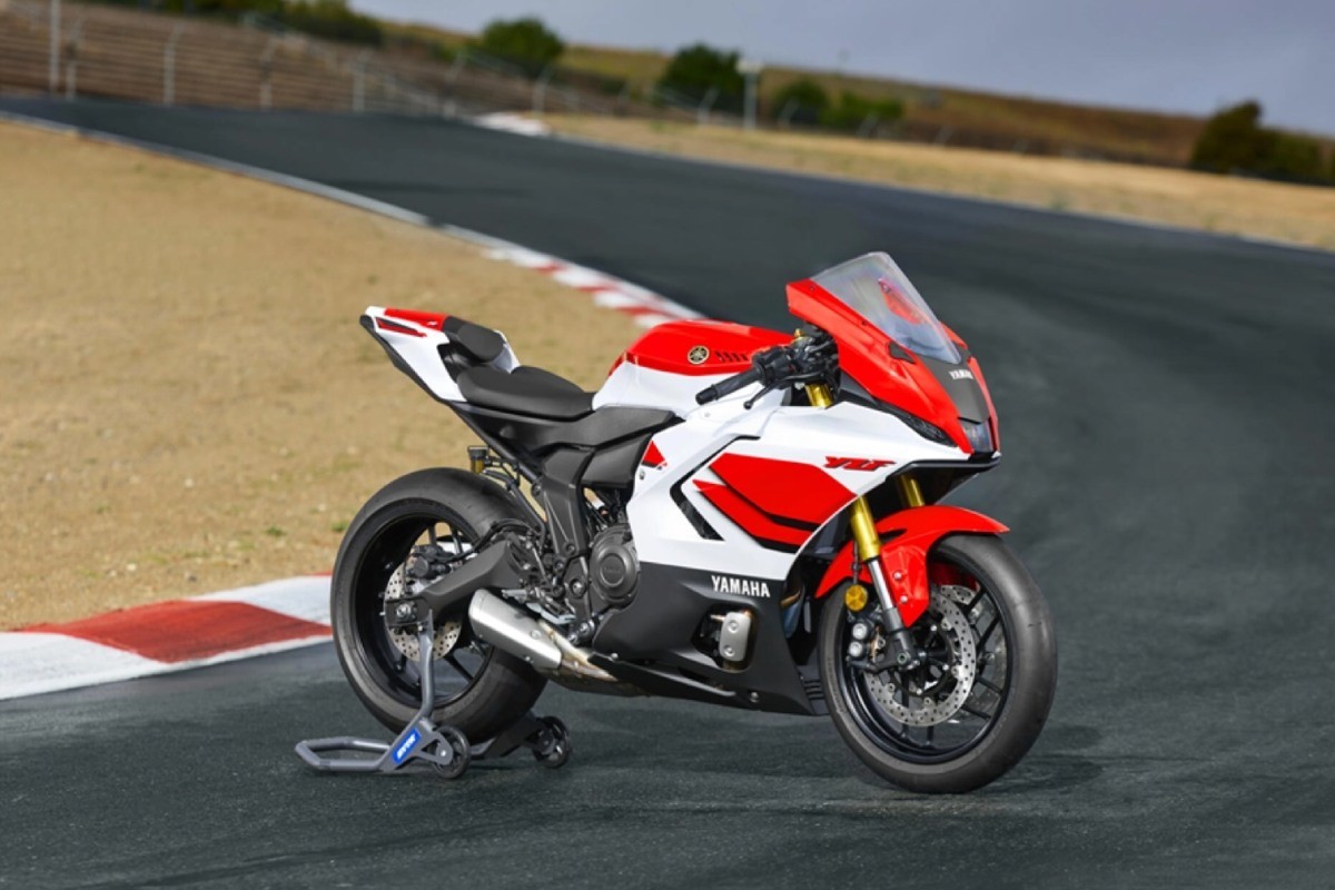 yamaha r7 eicma 2025 3