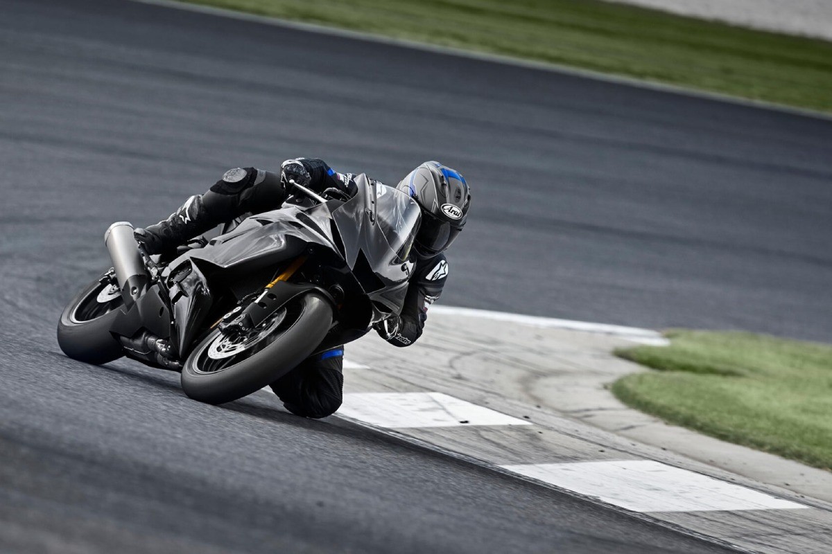 yamaha r6 last edition 4