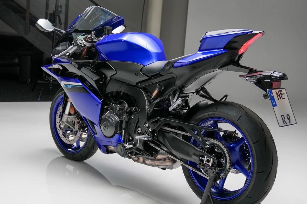 yamaha yzf r9 2