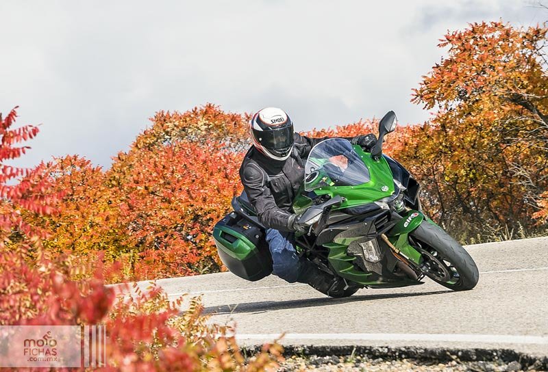 Fotos Prueba Kawasaki Ninja H2 SX SE: el sport-turismo es un gran invento